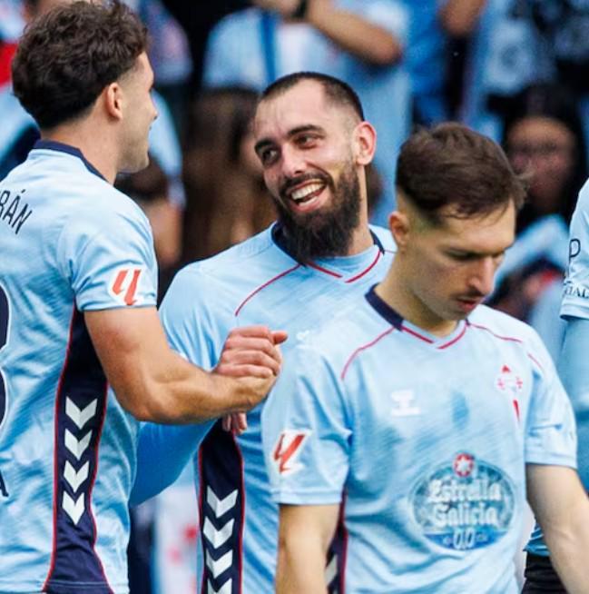 欧冠直播下载-阿斯：回应赛场恐同言论，伊格莱西亚斯社媒晒涂指甲油的照片