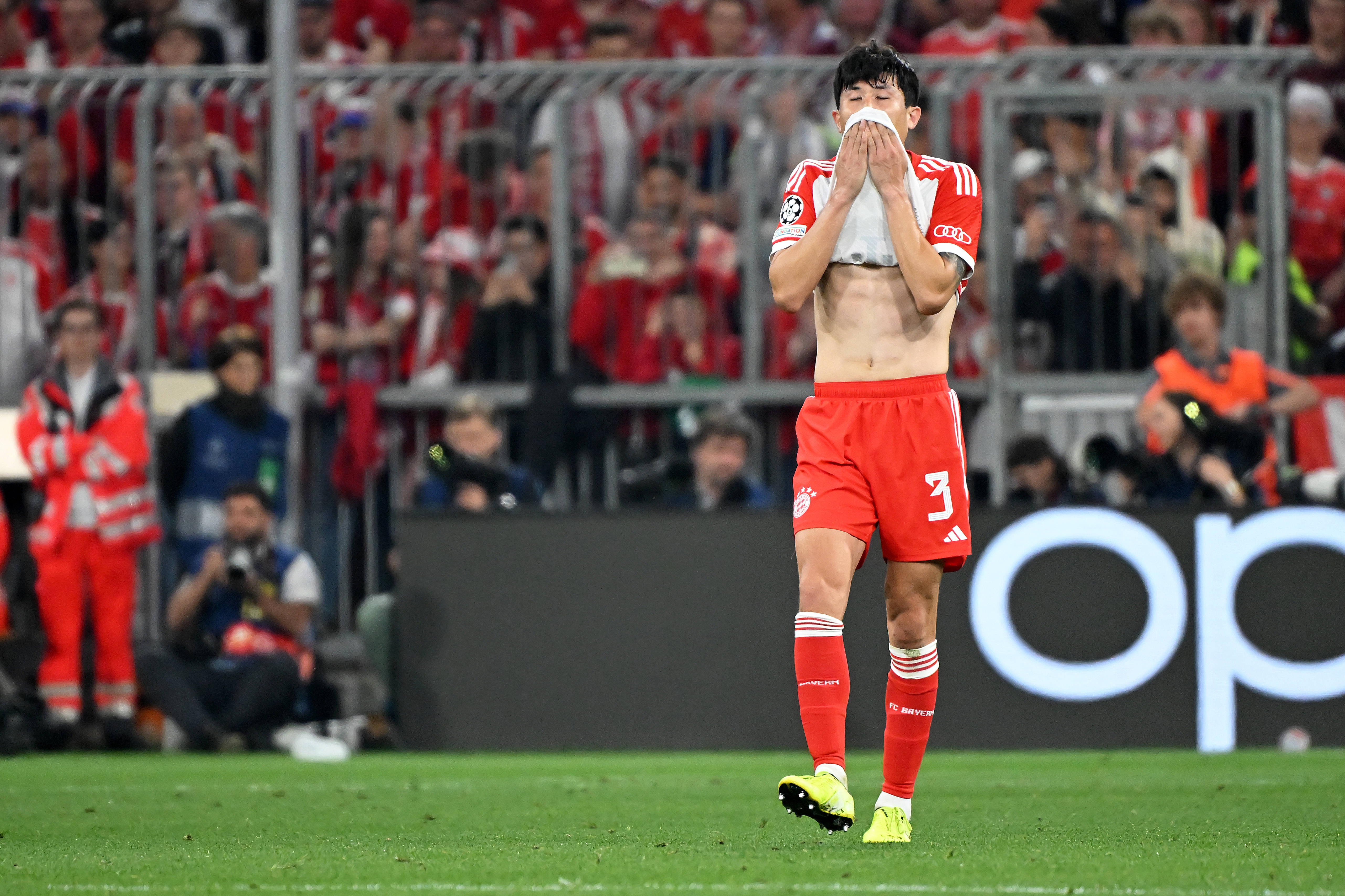 欧冠下载官网-法尔克：金玟哉的经纪人被告知切尔西对球员感兴趣，拜仁愿意谈判