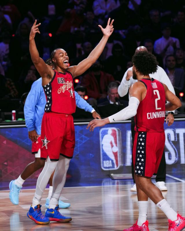 全明星改版成功！美国小将笑到最后，文班很郁闷！